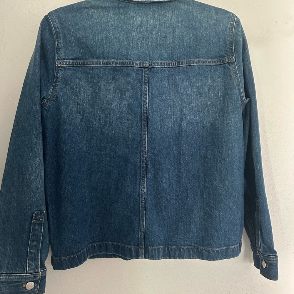 J. Crew Blue Denim Jean Jacket Timeless Style - Picture 2 of 3